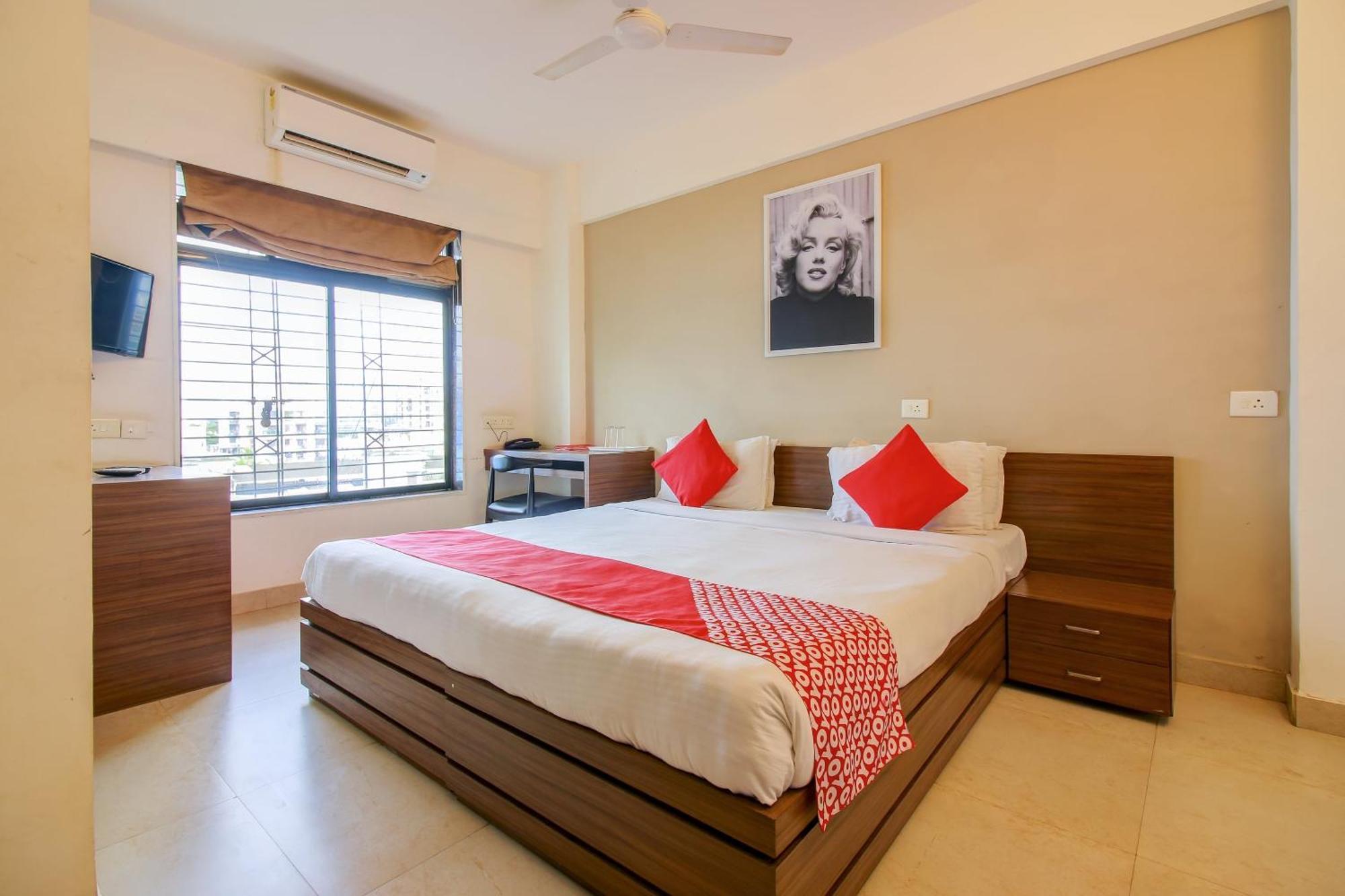 Super Collection O Panchratna Hotel Panvel Exterior photo