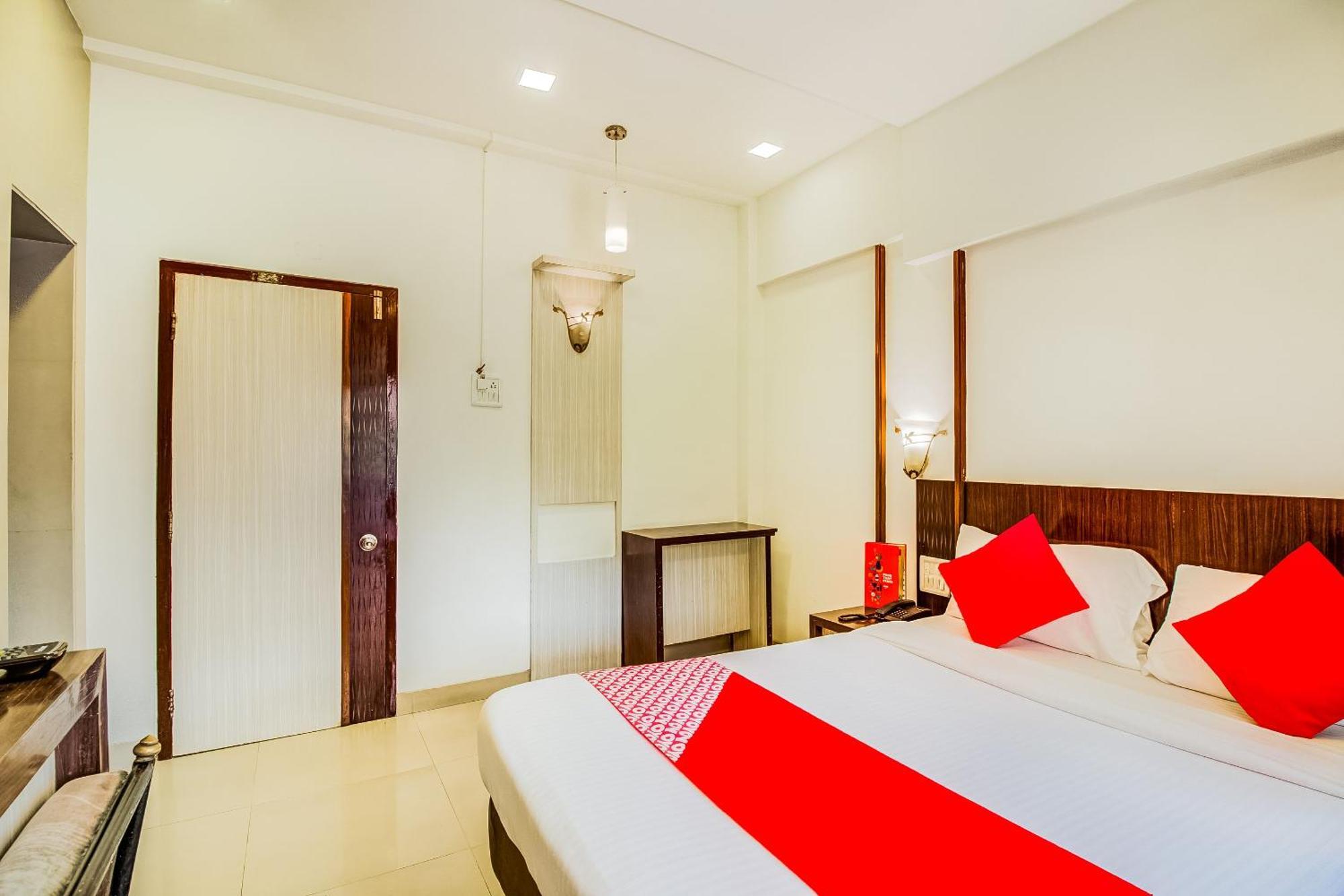 Super Collection O Panchratna Hotel Panvel Exterior photo